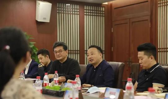 问鼎娱乐董事长李厚德被正式任命为广东省企业管理咨询协会湾区分会会长