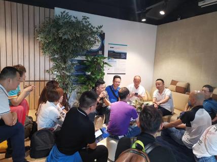 让中国企业家更有眼界——问鼎娱乐创始人李厚德率领企业家学员游学越南站