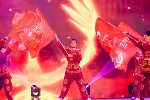 新目标 新辉煌丨问鼎娱乐2019年会盛典完美落幕！