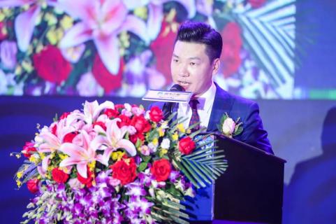 新目标 新辉煌丨问鼎娱乐2019年会盛典完美落幕！