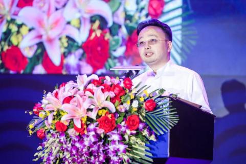 新目标 新辉煌丨问鼎娱乐2019年会盛典完美落幕！