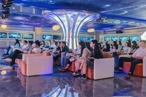 探访培育钻石，为高科技赋能！问鼎娱乐团队赴科微之星观摩学习
