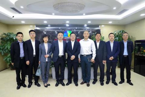 明光市市委书记被问鼎娱乐企业文化深深感动 | 深入沟通合作空间广阔