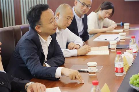 明光市市委书记被问鼎娱乐企业文化深深感动 | 深入沟通合作空间广阔